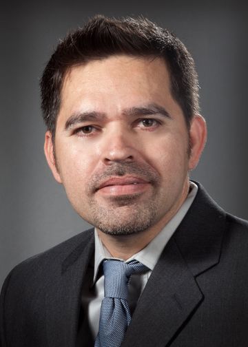 head shot of Guillermo Restrepo